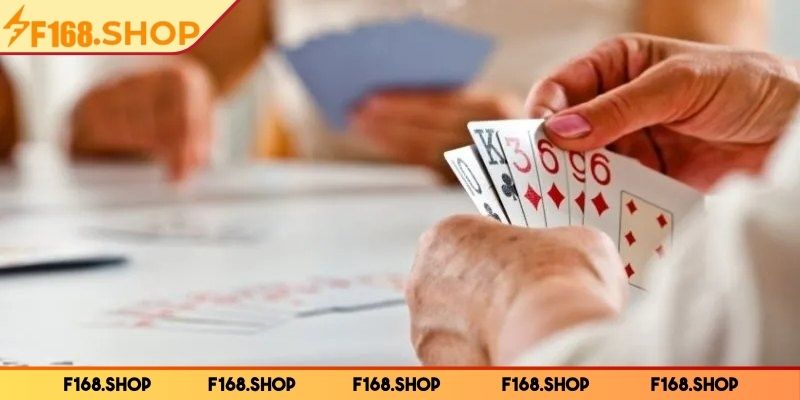 Lỗi quan sát tính toán khi chơi bài